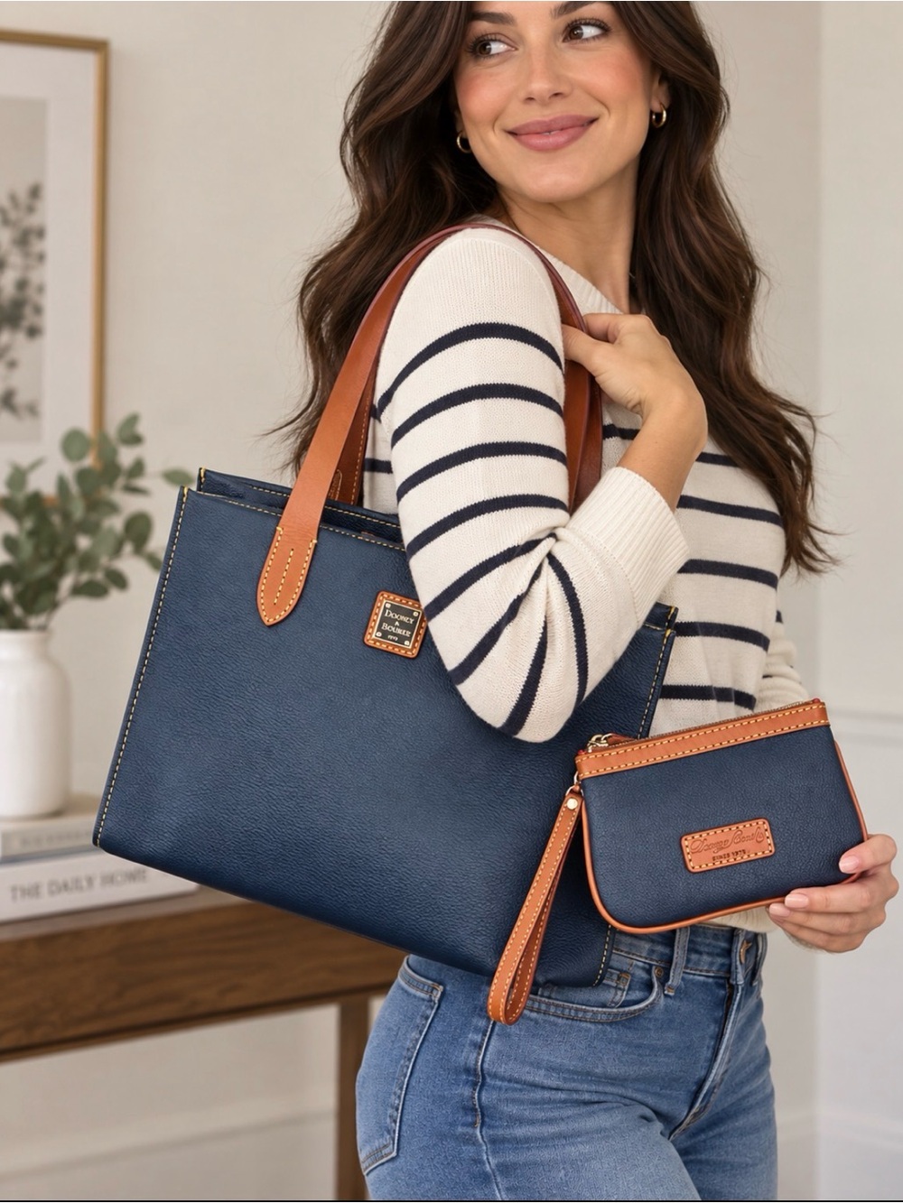 Dooney & Bourke Navy Pebble Leather Tote Bag w/ Wristlet Like New
